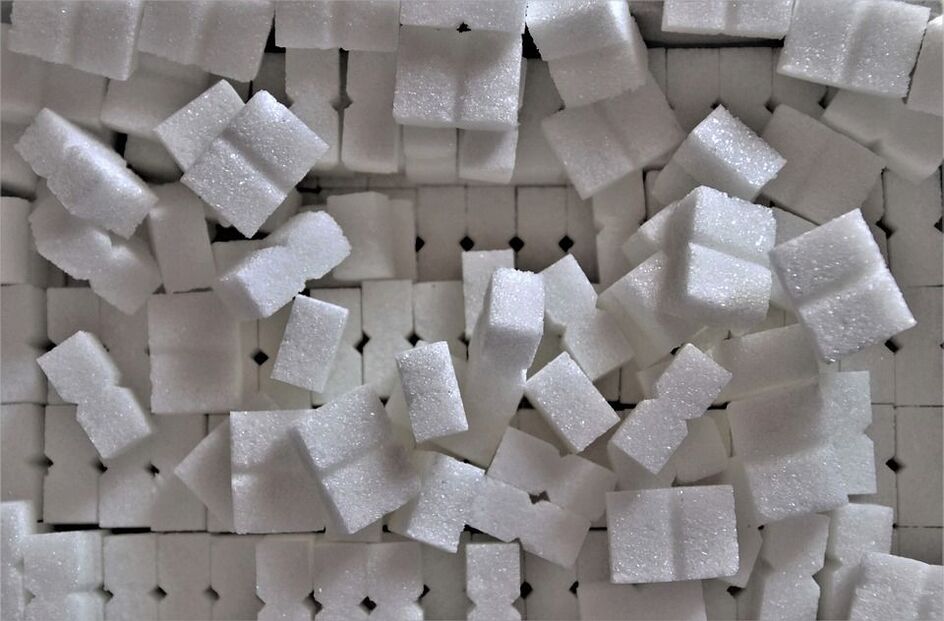 цукор сприяє набору зайвої ваги