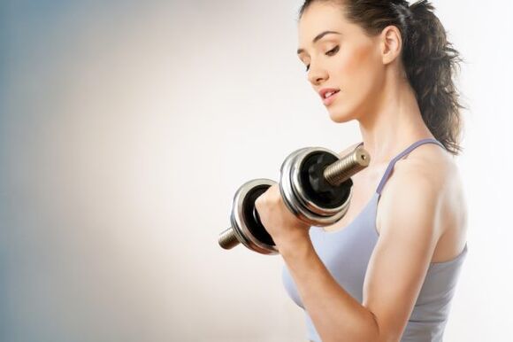 Фізичні вправи з гантелями допоможуть з процесом схуднення на 5 кг за 7 днів. 